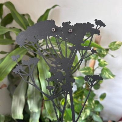 Zarif Bitki Silüeti Metal Duvar Tablosu