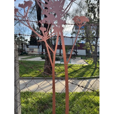 Zarif Bitki Silüeti Metal Duvar Tablosu