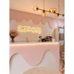 "Soft Moments Only" Metal Duvar Yazısı, Işıklı Görünüm Dekoratif Metal Tabela, Mutfak Bar Duvar Süsü, Modern Ev Dekorasyonu Hediyesi
