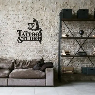 Kişiye Özel Dövme Stüdyosu Metal Duvar Dekoru – İsim Yazılabilir Stüdyo Tabelası, Kişisel Dövme Sanatı Ofis Duvar Panosu