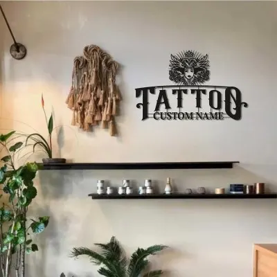 Kişiye Özel İsimli Metal Dövme Duvar Dekoru – Dövme Duvar Tabelası, Stüdyo Dekoru, Kişisel Metal Tabela, Monogramlı Özel Tasarım Kişiye Özel İsimli Metal Dövme Duvar Dekoru – Dövme Duvar Tabelası, Stüdyo Dekoru, Kişisel Metal Tabela, Monogramlı Özel Tasarım