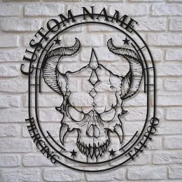 Kişiye Özel İsimli ve Kafatası Temalı Metal Dövme Tabelası – Monogramlı Dövme Tabelası, Dövme Stüdyosu İçin Özel Tasarım Metal Tabela