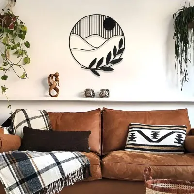 Yuvarlak Formda Minimalist Manzara ve Yaprak Metal Duvar Dekoru Yuvarlak Formda Minimalist Manzara ve Yaprak Metal Duvar Dekoru