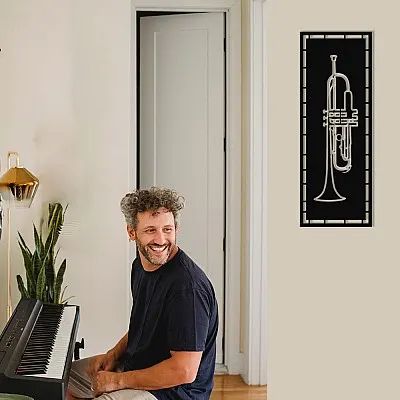 Çerçeve İçinde Saksafon Tasarım Metal Tablosu 70x25cm