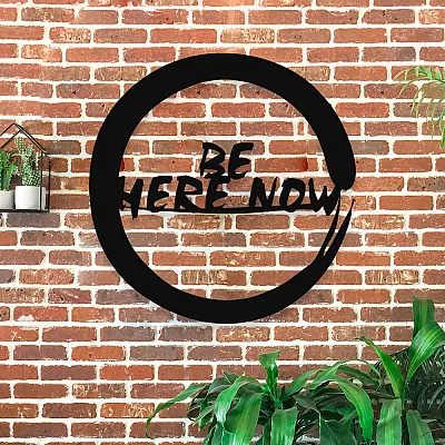NEW JARGON Zen İşareti Be Here Now Yoga Figürü Metal Dekoratif İç Mekan İçin Metal Tablo 50x50 cm NEW JARGON Zen İşareti Be Here Now Yoga Figürü Metal Dekoratif İç Mekan İçin Metal Tablo 50x50 cm