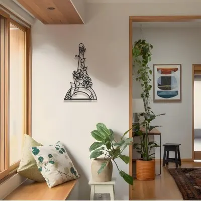 Çiçek Desenli Eyfel Kulesi Metal Duvar Dekoru – Paris Esintili Modern Siyah Metal Duvar Heykeli, Romantik Ev Dekorasyonu İçin Hediye