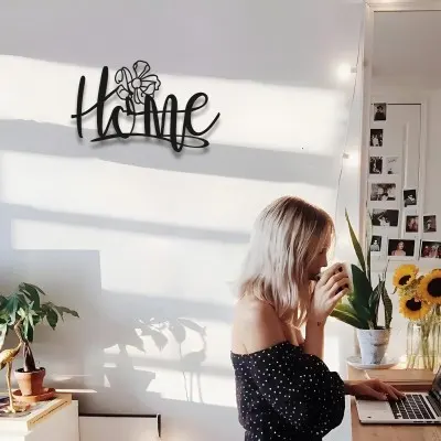 "Home"  Metal Duvar Sanatı, Çiçek Desenli Tasarım, Modern Minimalist Ev Dekoru, Siyah Metal Kelime Tabelası, Rustik Çiftlik Evi Duvar Sanatı, Ev Sahipleri İçin Hediye